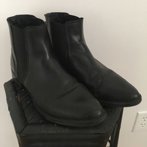 Leather Chelsea boots